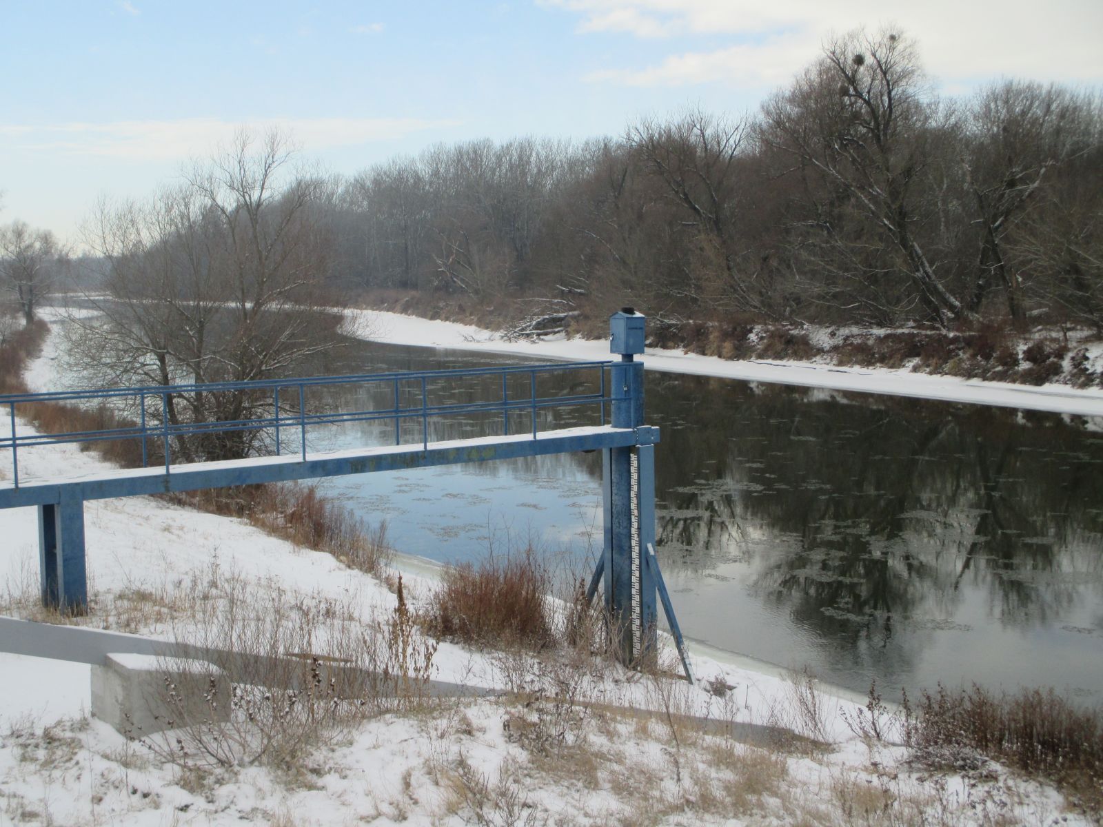 Chladný začiatok roka a ľadové javy na západnom Slovensku